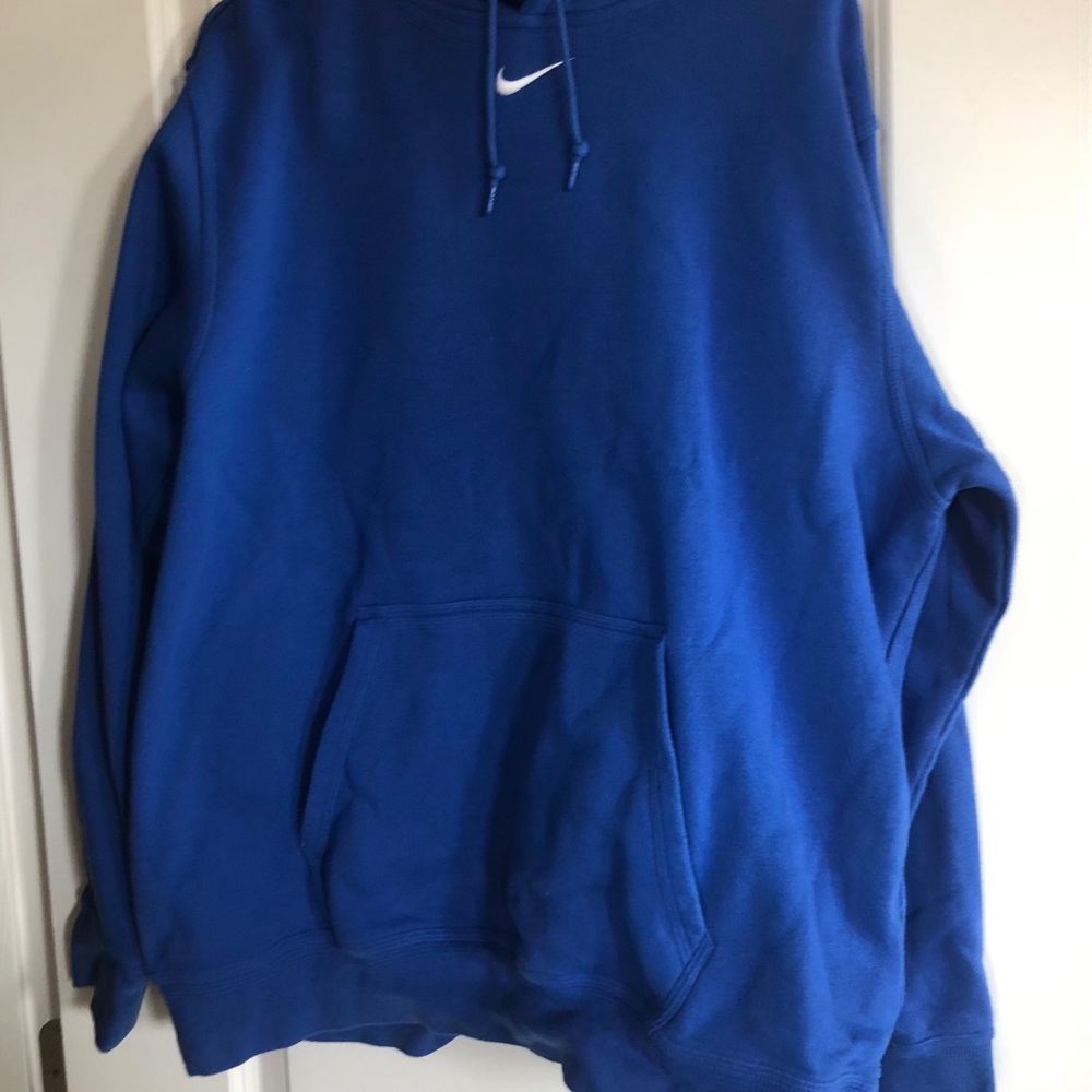 Nike Men’s pullover royal blue hoodie